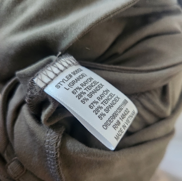 Becaal Sage Vneck Wrap Front Belted Jumpsuit Romper Size Large NWOT - Picture 6 of 8